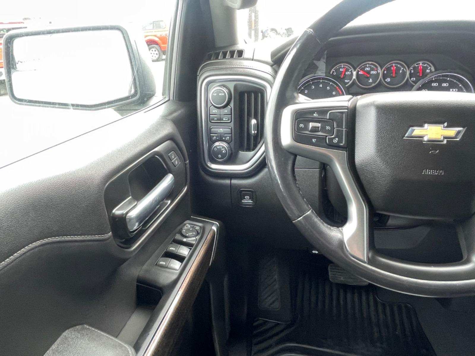 2022 GRAY CHEVROLET SILVERADO 1500 LT (1GCUYDED2NZ) with an 5.3L engine, Automatic transmission, located at 1960 Industrial Drive, Wasilla, 99654, (907) 274-2277, 61.573475, -149.400146 - Photo #9
